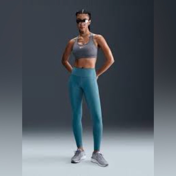 Nike High Rise 7/8 Length - Picture 5 of 9